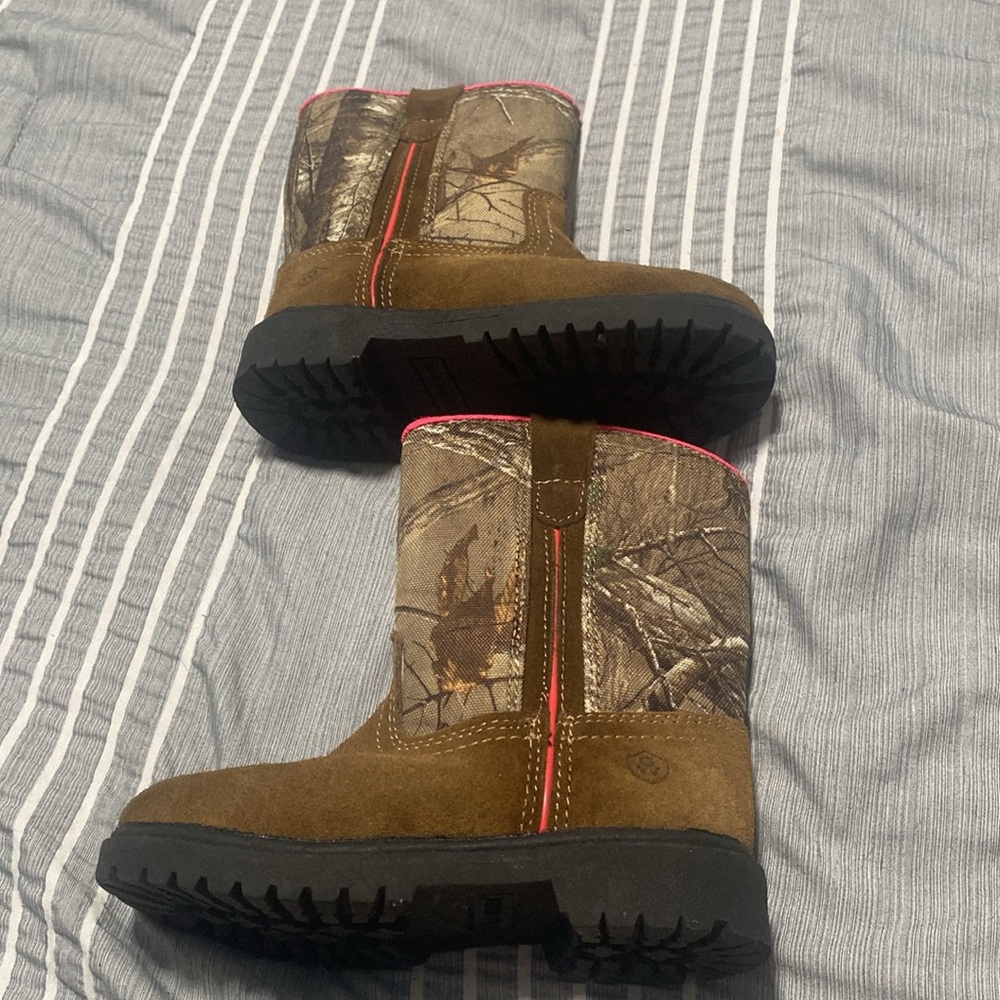 Children's Camouflage Boots with Pink Lining
